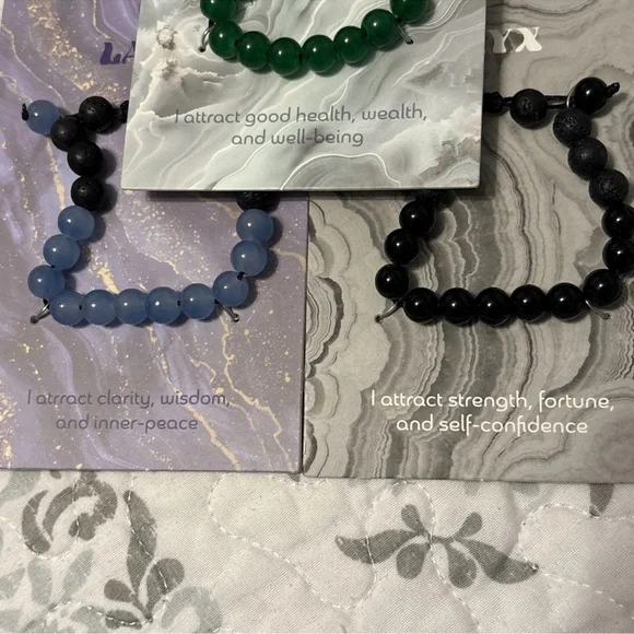 Lot of 11 necklaces and bracelets with
semiprecious stones - Picture 7 of 12